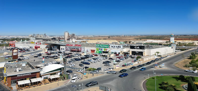 iroko-zen-etend-sa-presence-a-alcala-de-guadaira-pres-de-seville